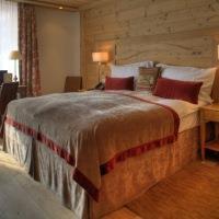 Le Petit Cervin Hotel Zermatt Exterior foto A bed